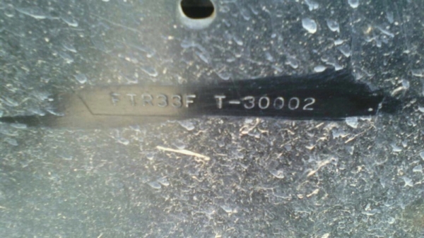 รถอีซูซุ  6 ล้อดั้ม 195 แรงม้า. ปี 40   สนใจติดต่อ 081 - 6079515