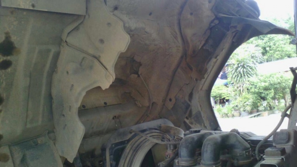 รถอีซูซุ  6 ล้อดั้ม 195 แรงม้า. ปี 40   สนใจติดต่อ 081 - 6079515