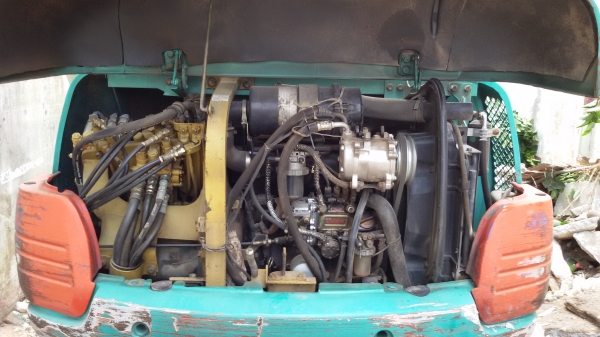 ขาย komatsu pc 30-7e สภาพสวย พร้อมใช่้งาน ช่วงล่างเต็ม