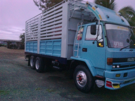 ขายรถ 10 ล้อ  กระบะเหล็กสวย ๆ ราคา 780000 บาท