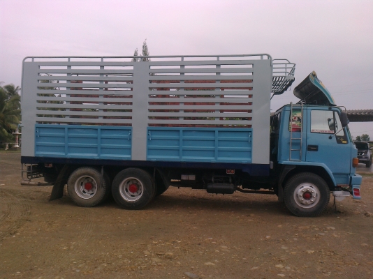 ขายรถ 10 ล้อ  กระบะเหล็กสวย ๆ ราคา 780000 บาท