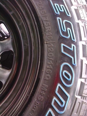 กะทะใหม่166รูออฟ-0พร้อมยางใหม่ดีสโตนดอกมัด24575R16MT กะทะใหม่166รูออฟ-0พร้อมยางใหม่ดีสโตนดอกมัด24575R16MT