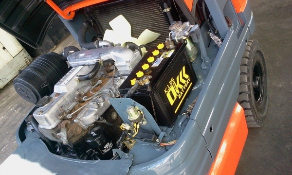 ขายรถยกโฟร์คลิฟท์ยี่ห้อ TOYOTA รุ่น6FD-25 ขายรถยกโฟร์คลิฟท์ยี่ห้อ TOYOTA รุ่น6FD-25