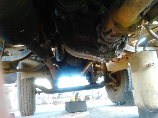 **240,000 บ.ต่อรอง**ขาย10ล้อเพลาเดียวท้ายลาดขึ้นแบคโฮ120 ISUZU TX 6BB1-145HP เครื่องเดิมเกียร์เดิม เครื่องดี แรงดี อึด ทน เกียร์ดีไม่หลุด ช่วงล่างเพลาเดียวเดิม คัสซีดี ไม่ปะไม่ดาม ซับในมีบวมบ้าง นิดหน่อย สโลวกลางครบ หางสภาพดี พื้นดีไม่ผุ เหล็กหนาแข็งแรง ห