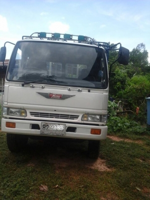 **585,000 บ.ต่อรอง**ขาย6ล้อประกอบHINO FD3HKA HO7D-195HP ปี46 เครื่อง 195แรง แห้งดีแน่นดี ไม่เยิ้ม ช่วงล่างเดิมคัสซีดี ไม่ปะไม่ดาม (เก็บงานสาดสี) กระบะพื้นไม้คอกเหล็กสภาพดี พื้นดีข้างดีไม่ผุ คอกเหล็กแข็งแรง ยาว5.50ม. หัวเก๋งดี ไม่ผุ ภายในคอนโซลครบ พ.พาวเวอ **585,000 บ.ต่อรอง**ขาย6ล้อประกอบHINO FD3HKA HO7D-195HP ปี46 เครื่อง 195แรง แห้งดีแน่นดี ไม่เยิ้ม ช่วงล่างเดิมคัสซีดี ไม่ปะไม่ดาม (เก็บงานสาดสี) กระบะพื้นไม้คอกเหล็กสภาพดี พื้นดีข้างดีไม่ผุ คอกเหล็กแข็งแรง ยาว5.50ม. หัวเก๋งดี ไม่ผุ ภายในคอนโซลครบ พ.พาวเวอ
