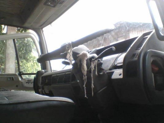 **585,000 บ.ต่อรอง**ขาย6ล้อประกอบHINO FD3HKA HO7D-195HP ปี46 เครื่อง 195แรง แห้งดีแน่นดี ไม่เยิ้ม ช่วงล่างเดิมคัสซีดี ไม่ปะไม่ดาม (เก็บงานสาดสี) กระบะพื้นไม้คอกเหล็กสภาพดี พื้นดีข้างดีไม่ผุ คอกเหล็กแข็งแรง ยาว5.50ม. หัวเก๋งดี ไม่ผุ ภายในคอนโซลครบ พ.พาวเวอ **585,000 บ.ต่อรอง**ขาย6ล้อประกอบHINO FD3HKA HO7D-195HP ปี46 เครื่อง 195แรง แห้งดีแน่นดี ไม่เยิ้ม ช่วงล่างเดิมคัสซีดี ไม่ปะไม่ดาม (เก็บงานสาดสี) กระบะพื้นไม้คอกเหล็กสภาพดี พื้นดีข้างดีไม่ผุ คอกเหล็กแข็งแรง ยาว5.50ม. หัวเก๋งดี ไม่ผุ ภายในคอนโซลครบ พ.พาวเวอ