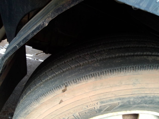 รถจอด วันที่ 19/08/57 ขายอีกแล้วครับ หัวลาก ไอ้หลง M6 ปี48 ติดแก๊ส สวยๆๆครับ จำนวน 5 คันพร้อมใช้เอกสารพร้อมโอนครับ