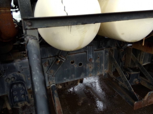 รถจอด วันที่ 19/08/57 ขายอีกแล้วครับ หัวลาก ไอ้หลง M6 ปี48 ติดแก๊ส สวยๆๆครับ จำนวน 5 คันพร้อมใช้เอกสารพร้อมโอนครับ