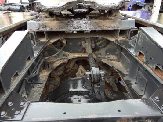 รถจอด วันที่ 19/08/57 ขายอีกแล้วครับ หัวลาก ไอ้หลง M6 ปี48 ติดแก๊ส สวยๆๆครับ จำนวน 5 คันพร้อมใช้เอกสารพร้อมโอนครับ