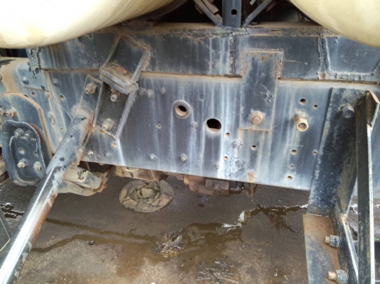 รถจอด วันที่ 19/08/57 ขายอีกแล้วครับ หัวลาก ไอ้หลง M6 ปี48 ติดแก๊ส สวยๆๆครับ จำนวน 5 คันพร้อมใช้เอกสารพร้อมโอนครับ