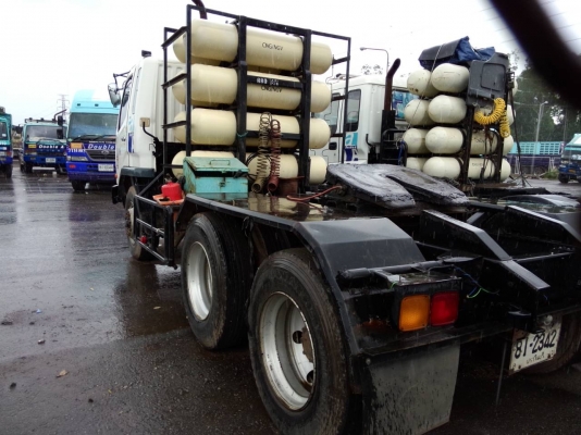 รถจอด วันที่ 19/08/57 ขายอีกแล้วครับ หัวลาก ไอ้หลง M6 ปี48 ติดแก๊ส สวยๆๆครับ จำนวน 5 คันพร้อมใช้เอกสารพร้อมโอนครับ