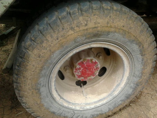 มาใหม่ครับ พันธ์ผสม แบบแรงๆๆสวยๆๆ คัสซี ISUZU เครื่อง 6D16 พร้อมช่วงล่าง มิตซู หัว HINO ยาง 900