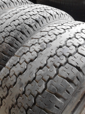 245/70R16 BRIDGE STONE DUELER H/T 840 มีชุด 4 เส้น  สวย ดอกเต็ม ไม่มีกินข้างทั้ง 4 เส้น  โทร.081-427-3941