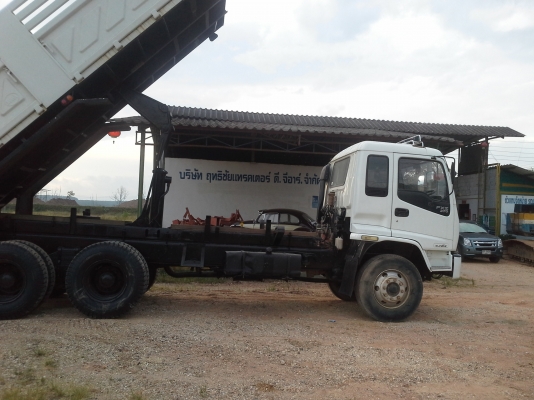 Isuzu270 ยูโร วัน ปี43 ดั้มพ์ใหม่  แหละเก็บสีหัวไปในคลาวเดี่ยวกัน แหละเปลี่ยนยางใหม่10เส้น