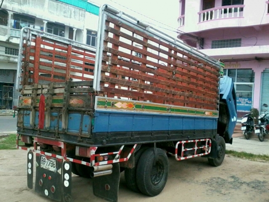 หกล้อnpr110ประกอบพวงมาลัยพาวเวอร์Fหลังพร้อมใช้