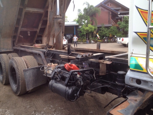 ขายรถ10ล้อดั๊มเครื่อง195แรงพร้อมใช้งาน