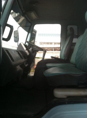 ขายหกล้อ195แรงม้าหัวฟ้ารถห้างแท้ ยาว6.50เมตร ยางดีทุกเส้น พวงมาลัยพาวเวอร์ เบรคทิฟฟี่ แอร์เย็น คัสซีสวยมาก รถใช้งานน้อยสภาพดีพร้อมใช้งาน ทะเบียนพร้อมโอน