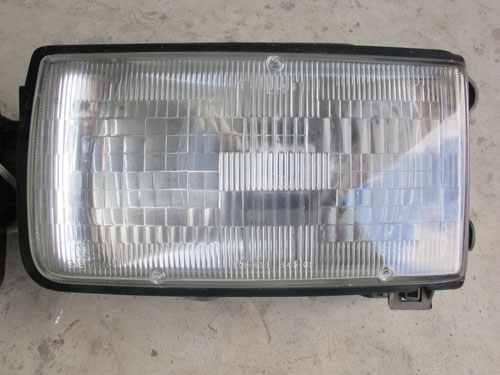 ขายโคมไฟหน้าอีซูซุมังกร TFR CAMEO RODEO ของแท้จากญี่ปุ่น