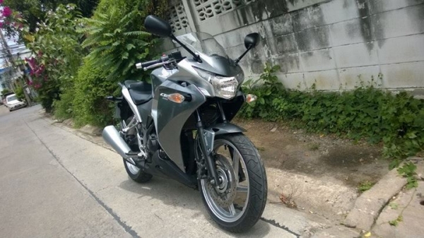 ทะเบียนสวย CBR 250ABS 2012 วิ่งน้อย ส่งฟรีทั่วไทย โอนฟรี ต่อรองได้