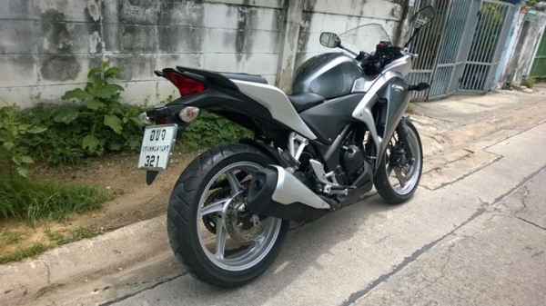 ทะเบียนสวย CBR 250ABS 2012 วิ่งน้อย ส่งฟรีทั่วไทย โอนฟรี ต่อรองได้