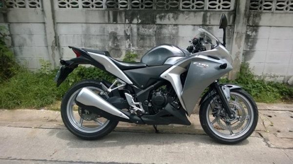 ทะเบียนสวย CBR 250ABS 2012 วิ่งน้อย ส่งฟรีทั่วไทย โอนฟรี ต่อรองได้