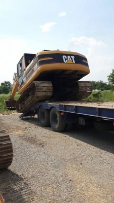 รถแบคโฮ CAT 320 B รถสวยเนี๊ยบ ใช้งานดี มีทะเบียน ปรับราคาใหม่เป็น 1,300,000 บาท.