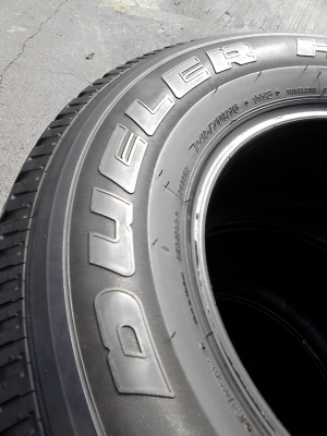 245/70R16 BRIDGE STONE DUELER H/T 689 มี ชุด 4  เส้น  โทร.081-427-3941