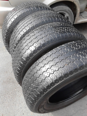 245/70R16 BRIDGE STONE DUELER H/T 689 มี ชุด 4  เส้น  โทร.081-427-3941