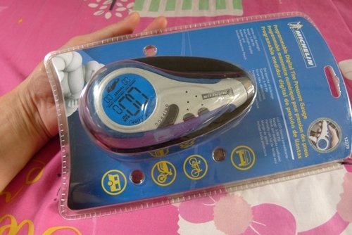 ที่วัดลมยาง  MICHELIN       2300 บาท.-