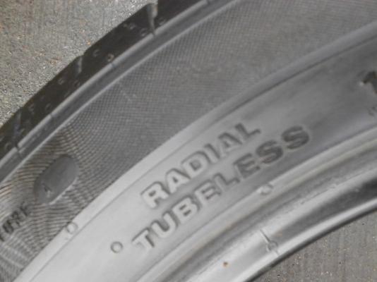 195/50R16 Continental Contact2 มี 2 เส้น ( หน้าแคบเลี้ยวไม่ติด ) TEL.081-427-3941