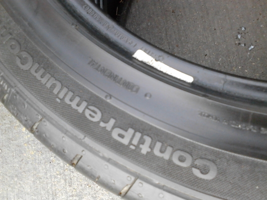 195/50R16 Continental Contact2 มี 2 เส้น ( หน้าแคบเลี้ยวไม่ติด ) TEL.081-427-3941