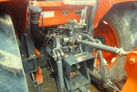 ขายรถไถ Kubota M7040 (4WD) พร้อมดันหน้าและผานตราช้าง สีเดิม เครื่องนิ่มๆครับ ขายรถไถ Kubota M7040 (4WD) พร้อมดันหน้าและผานตราช้าง สีเดิม เครื่องนิ่มๆครับ