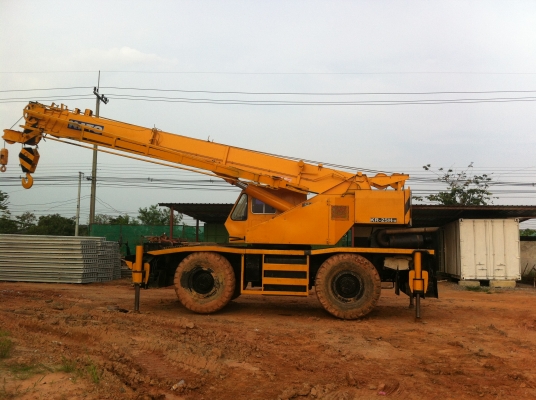 ขายรถเครน 25 ตัน  4ล้อใหญ่ ยี่ห้อ KATO KR-25H-III  เอกสารเล่มทะเบียน