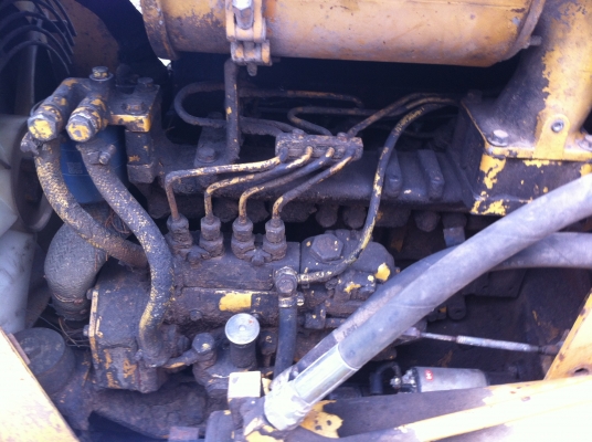 ขายรถแทคเตอร์ D2OP-6 ขายตามสภาพ ขายรถแทคเตอร์ D2OP-6 ขายตามสภาพ