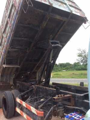 ขายISUZU ROCKY ดั๊ม 195แรง นางฟ้าแท้ รถห้าง เบรคจิฟฟี่ พวงมาลัยพาว์เวอร์ ยางดี เครื่องดี ครัทซีสวย ขาย 690,000 บาท