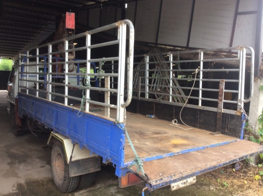 ขาย ISUZU 6ล้อติดเครน ห้างแท้ กะบะ4.3ม. ยาว5ม. เครน3ตัน พวงมาลัยพาว์เวอร์ ยางดี ครัทซีสวย ขาย 600,000 บาท