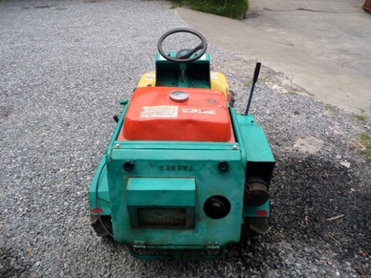 รถตัดหญ้าแบบนั่งขับ KUBOTA