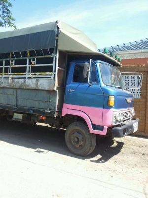 ขาย Hino KM กับ หกล้อเล้ก