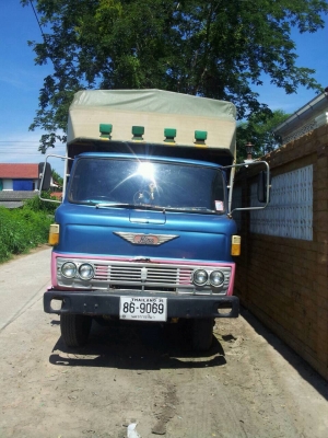 ขาย Hino KM กับ หกล้อเล้ก