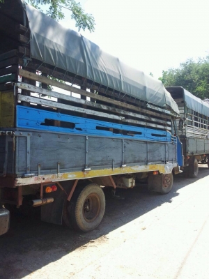 ขาย Hino KM กับ หกล้อเล้ก