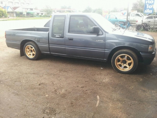 Isuzu มังกร สวยมาก สภาพเยี่ยม Isuzu มังกร สวยมาก สภาพเยี่ยม