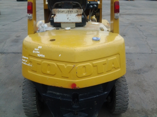 ขายถูก FORKLIFT 2 TON TOYOTA 2FG20