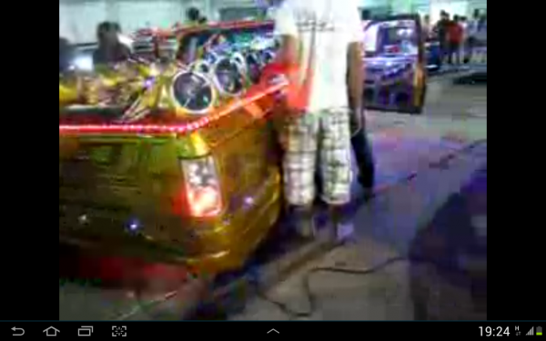 ขายรถซิ่งพร้อมใช้เครื่องเสียงชุดให่ญ