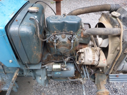 รถไถตีดินนั่งขับ MITSUBISHI D1600FD  16 แรง ขับ 4 นำเข้าจากญี่ปุ่น