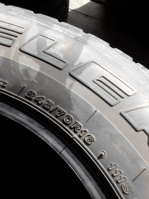 245/70R16 BRIDGE STONE DUELER H/T 840 มีชุด 4 เส้น โทร.081-427-3941 245/70R16 BRIDGE STONE DUELER H/T 840 มีชุด 4 เส้น โทร.081-427-3941