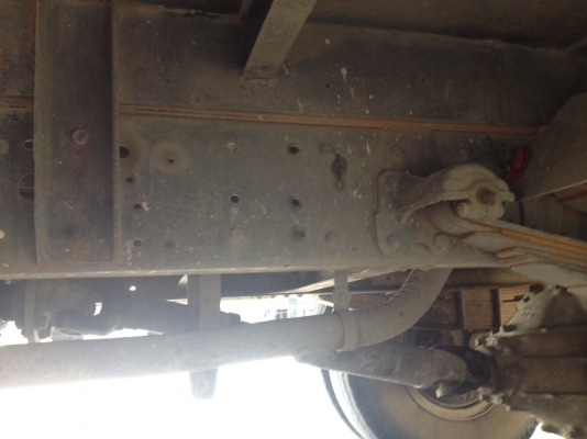 รถบรรทุกท้ายลาด 6ล้อ