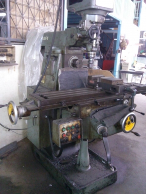 ขายเครื่องมิลลิ่ง M3 ของไต่หวัน