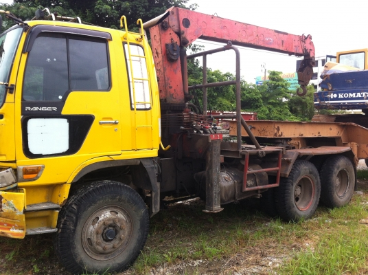 ขายรถ10ล้อติดเครน 5 ตัน  พร้อมหางสาลี่