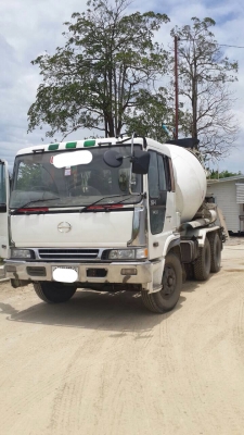 รถโม่ปูน 10ล้อ