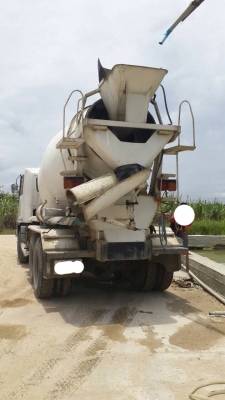 รถโม่ปูน 10ล้อ